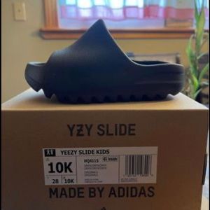 Kids Yeezy Slides